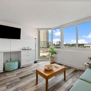 Top Of The Gulf 410 - Beach Front Resort Condo - Renovated Like New
